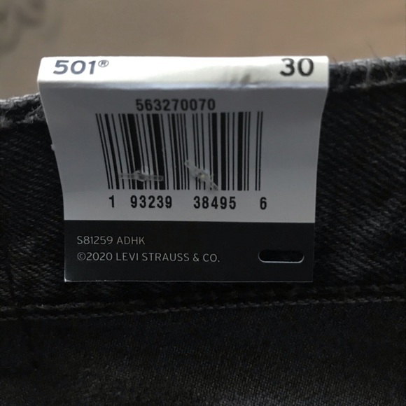 501 black Levi shorts - Picture 2 of 3